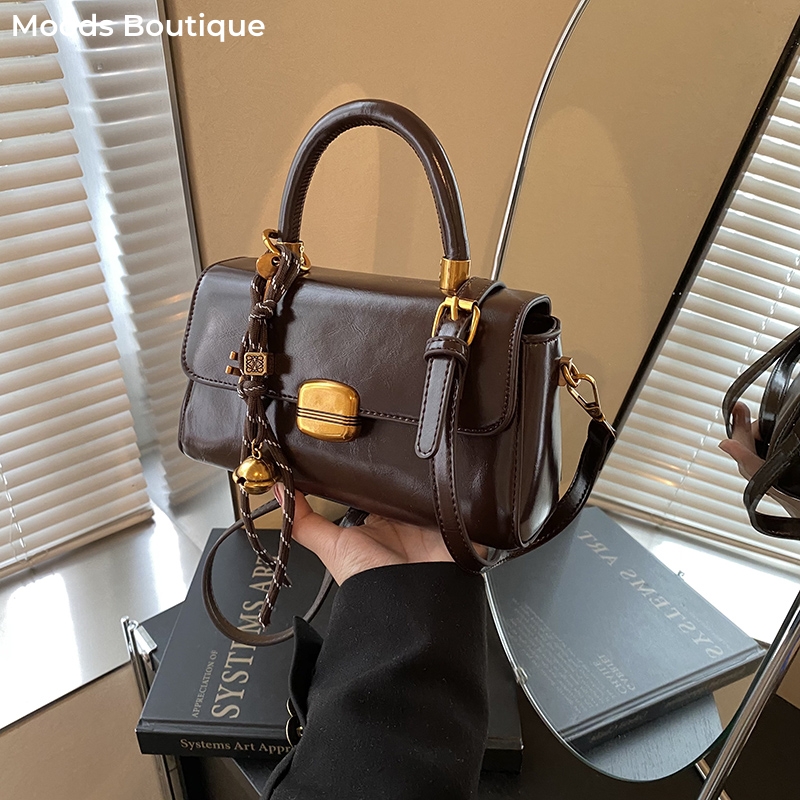 Women'S Fashion Boutique - 高級ブランド バッグ ショルダーバッグ ハンドバッグ新着商品 女性のためのヴィンテージハンドバッグ,フラップ形状のトップハンドルバッグ,クロスボディ,吊り下げ付き,冬の新しい豪華なデザイナー2024