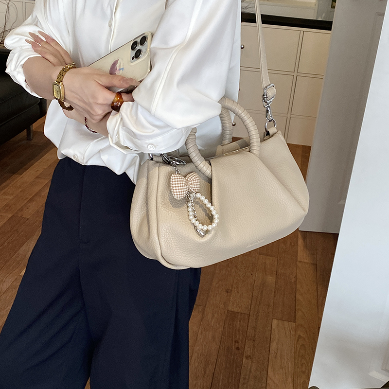 プリーツデザインラウンドトップハンドルバッグ女性用ピュアカラ - Women'S Fashion Boutique のレビューと価格