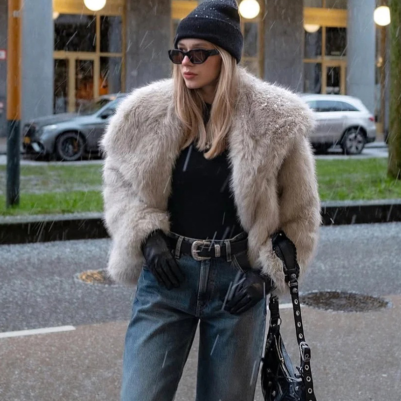 2026 冬の象徴的なブロガーファッションふわふわスクエアカ - Women Fashion Icon のレビューと価格