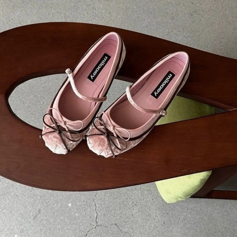 2026年フランス製フラットボトムラウンドトゥバレエシューズ - Women'S Fashion Footwear のレビューと価格